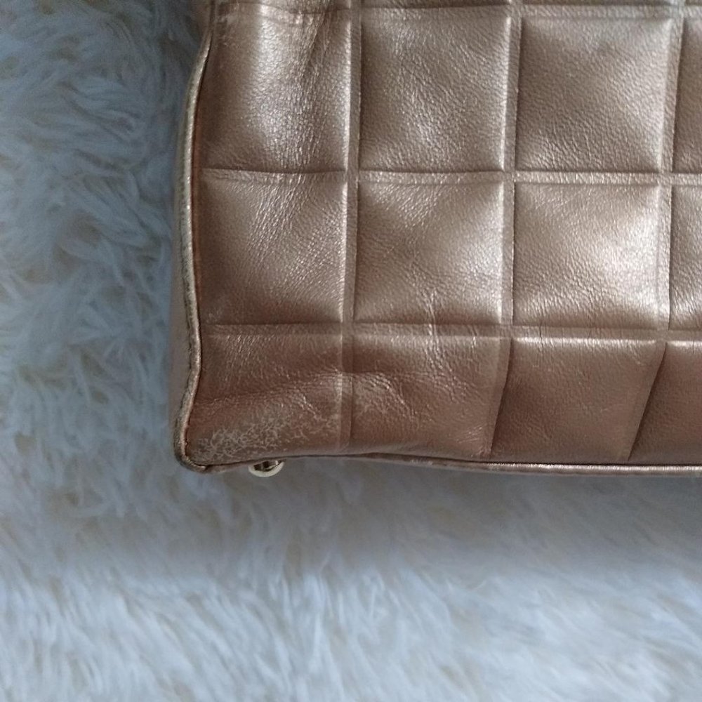 CHANEL Gold Chocolate Bar Tote Bag - Picture 4 of 13